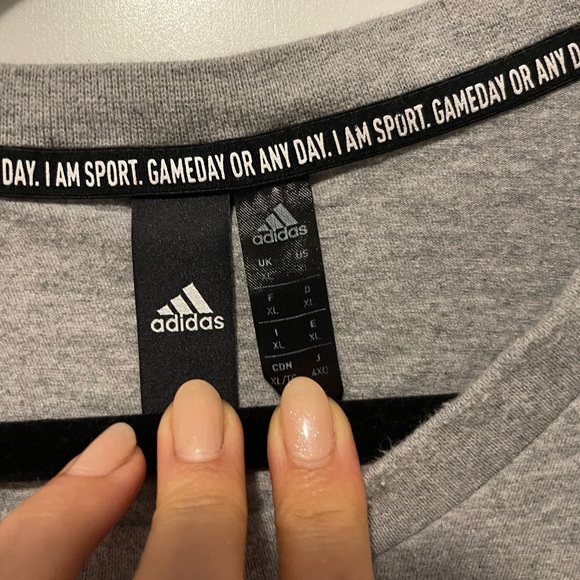 Adidas t-shirt - Picture 3 of 3
